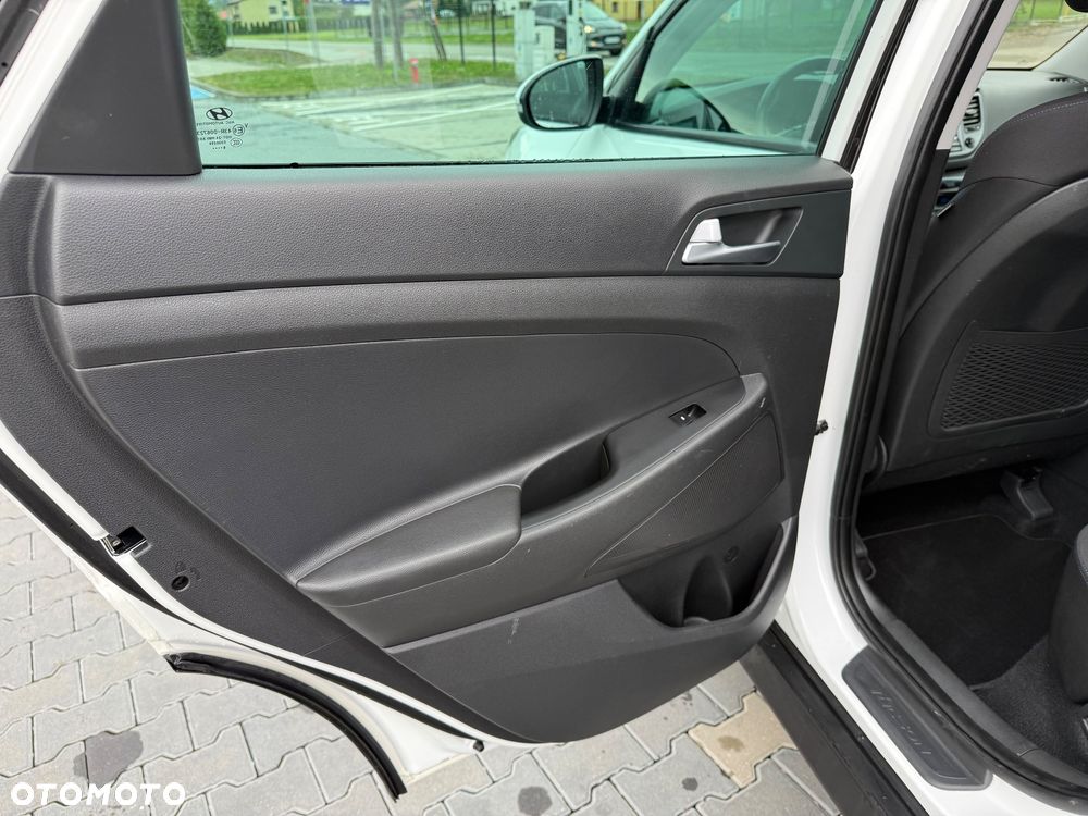 Hyundai Tucson 1.7 CRDI BlueDrive Comfort 2WD - 21