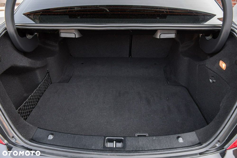 Mercedes-Benz Klasa C 350 CDI DPF 7G-TRONIC BlueEFFICIENCY Avantgarde - 28