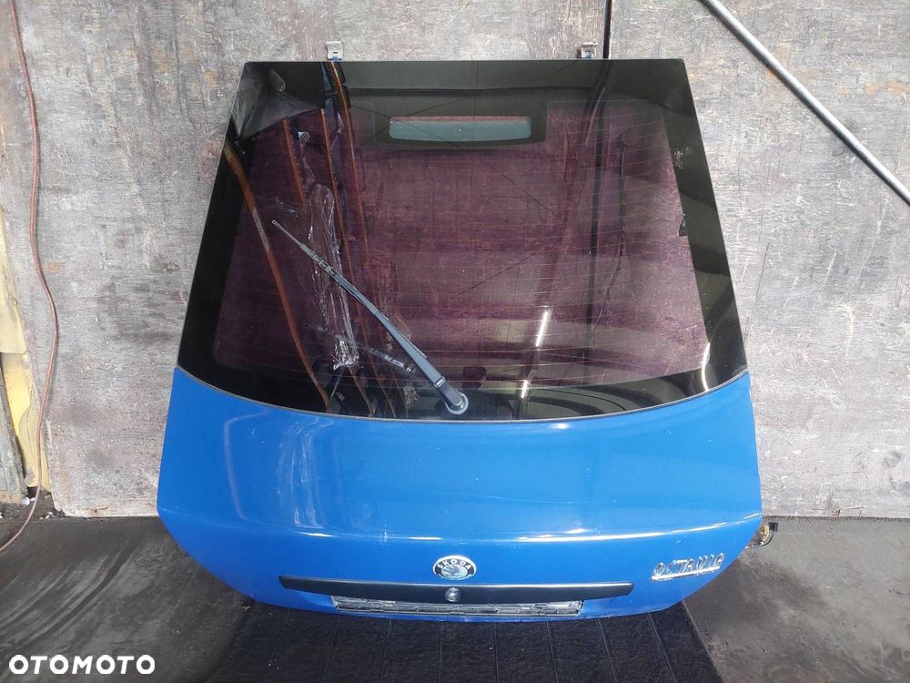 KOMPLETNY TYŁ KLAPA BAGAŻNIKA ZDERZAK TYŁ LAMPY SKODA OCTAVIA I FL 4590 - 8