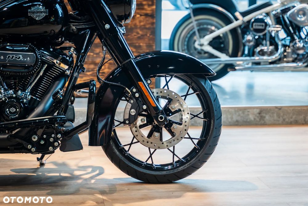 Harley-Davidson Touring Road King - 12