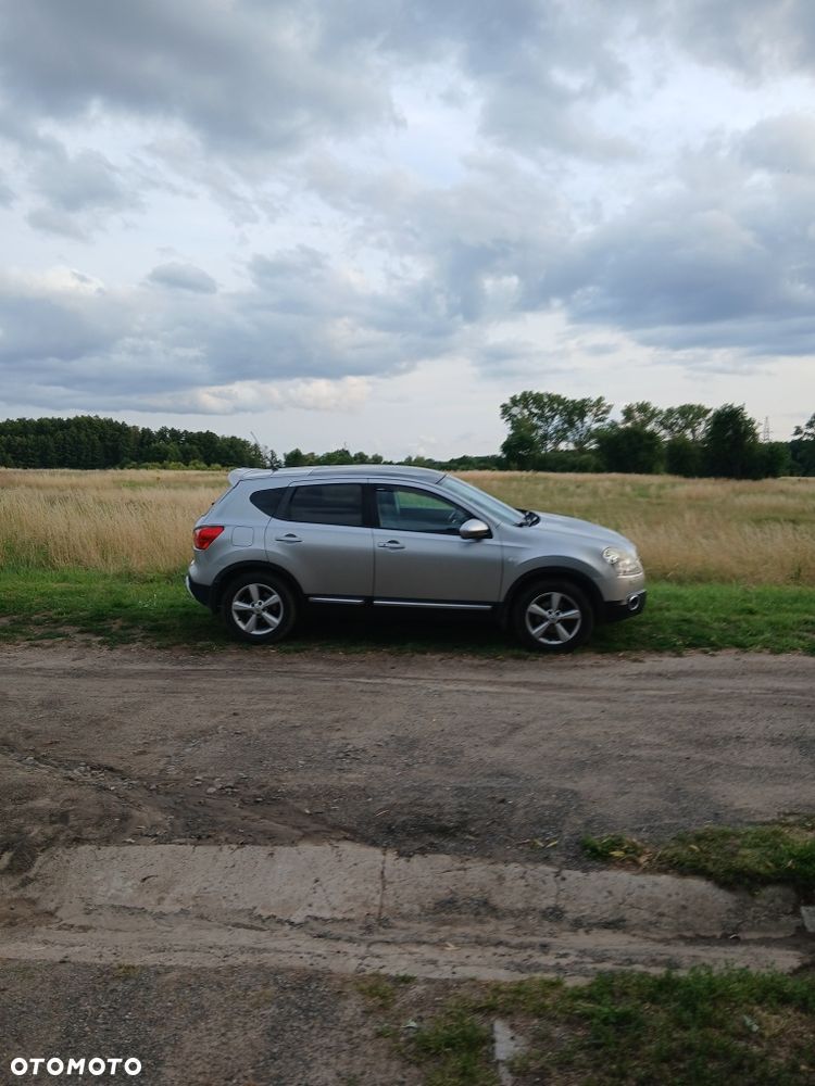 Nissan Qashqai - 1