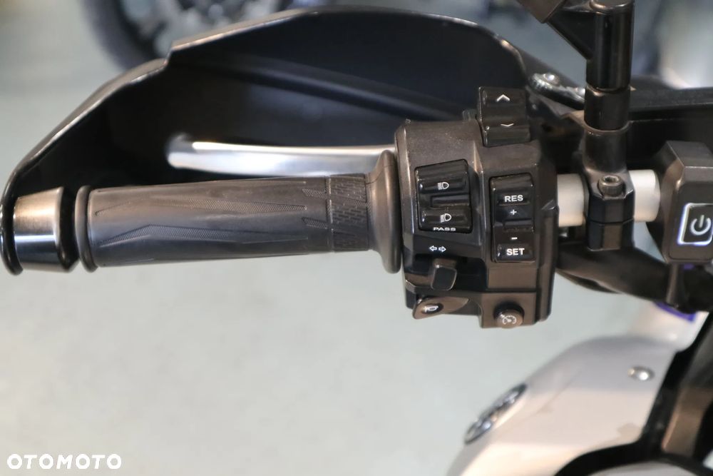Yamaha Super Tenere - 15
