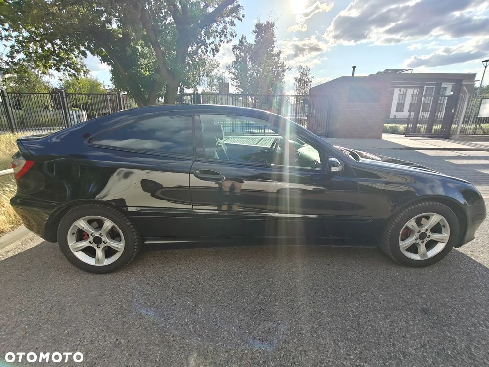 Mercedes-Benz Klasa C 200 CDI Automatik DPF Sport Edition - 6