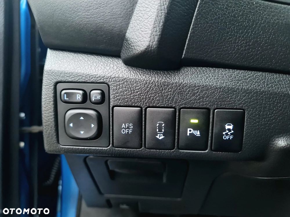 Toyota Auris 2.0 D-4D Executive - 32