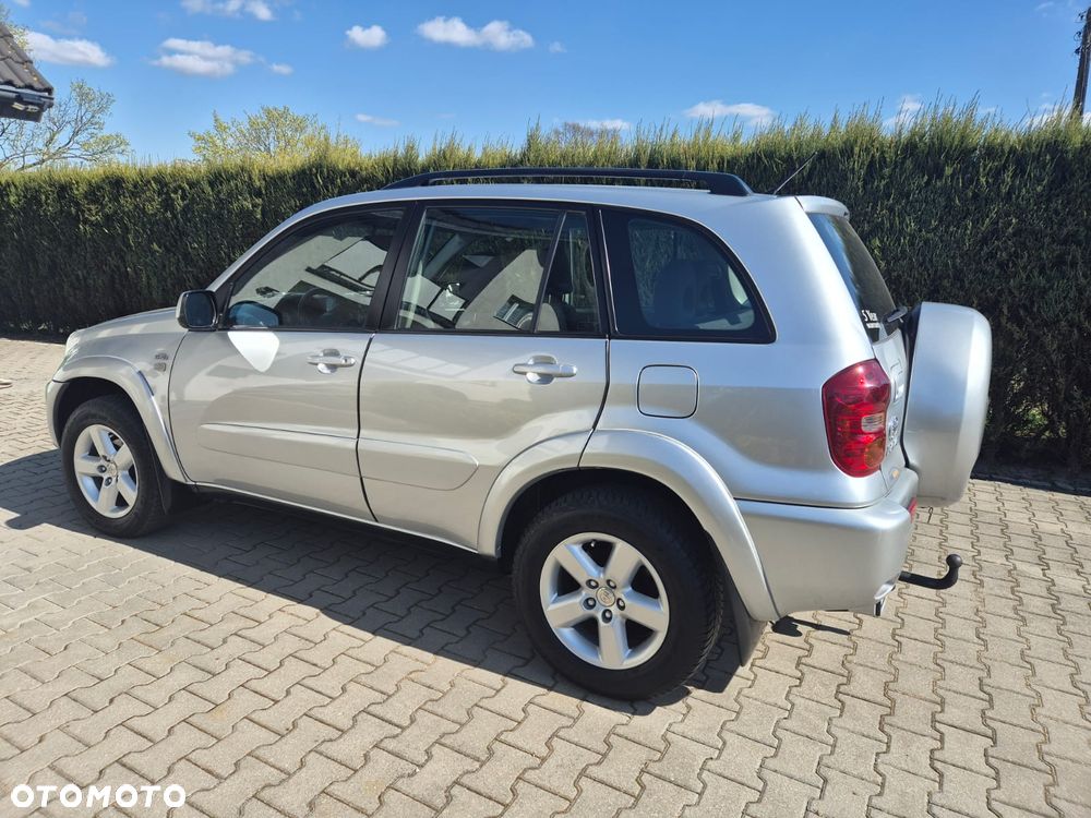 Toyota RAV4 D-4D 4x4 - 1