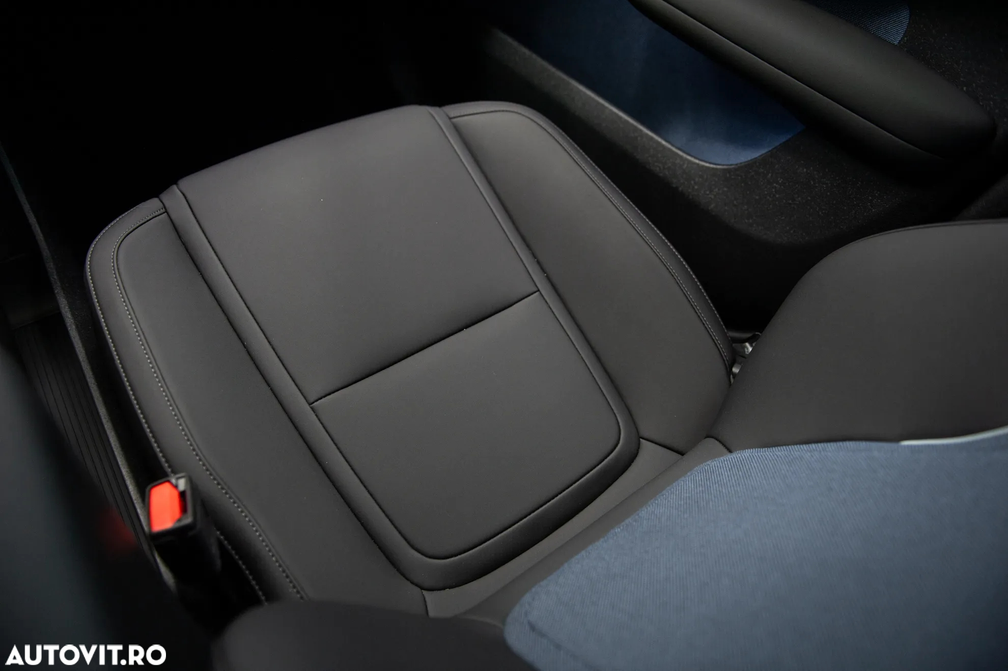Volvo EX30 Twin Motor Performance AWD Ultra - 29
