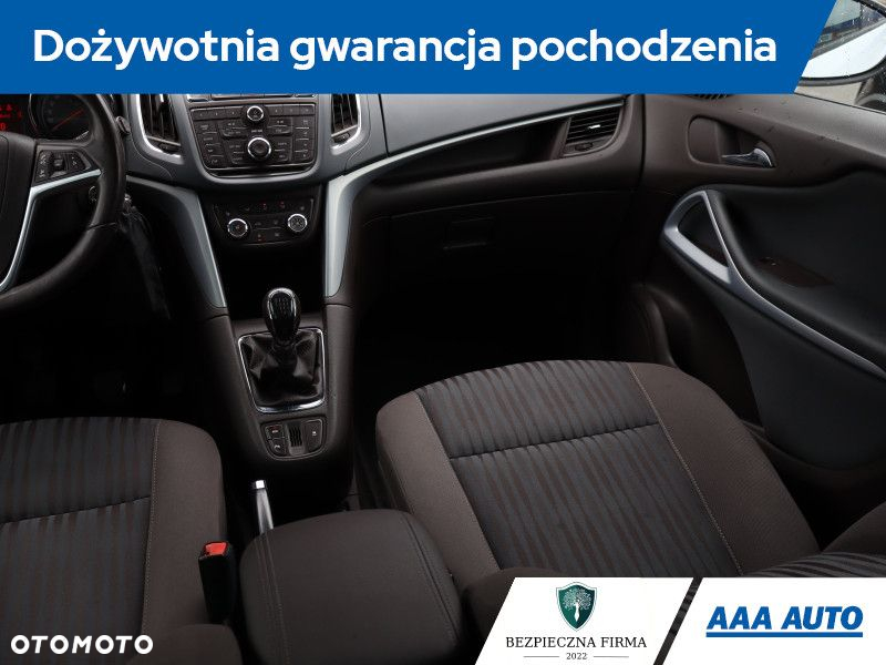 Opel Zafira - 9