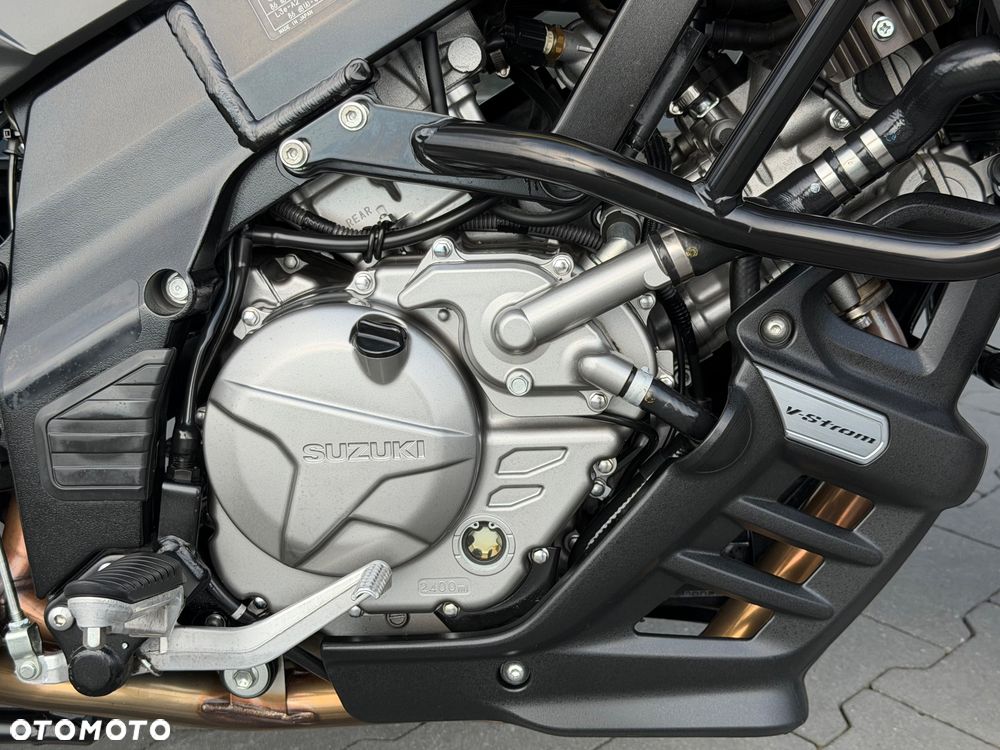 Suzuki V-STROM - 13