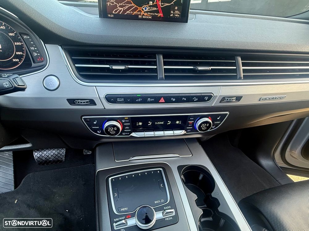 Audi Q7 3.0 TDI e-tron quattro S-line Tiptronic - 14