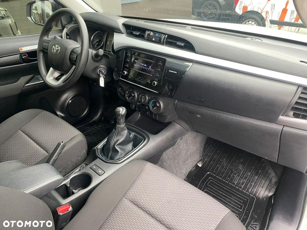 Toyota Hilux - 18