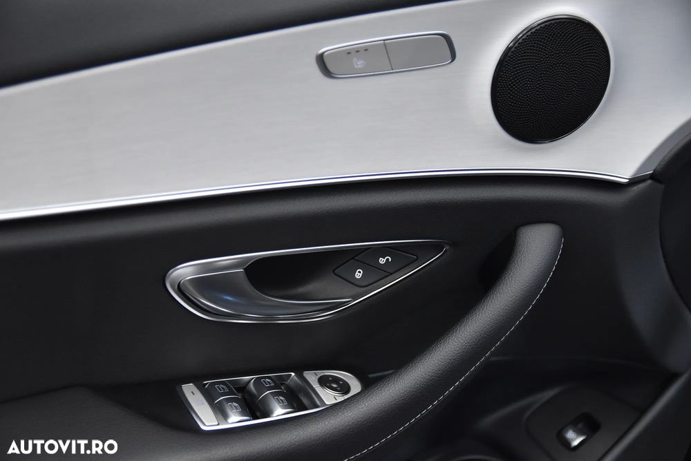 Mercedes-Benz E - 14