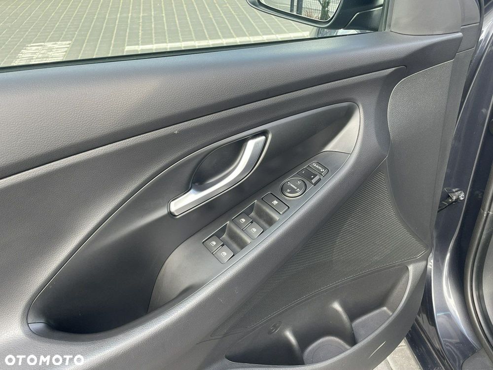 Hyundai i30 - 11