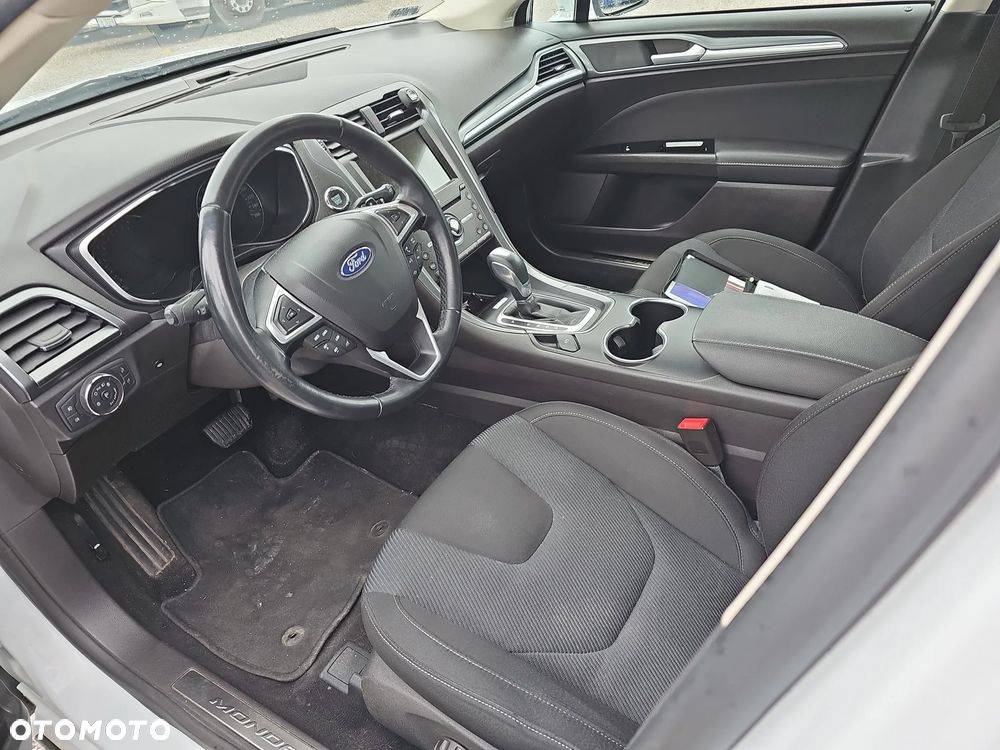 Ford Mondeo 2.0 TDCi Titanium PowerShift - 11