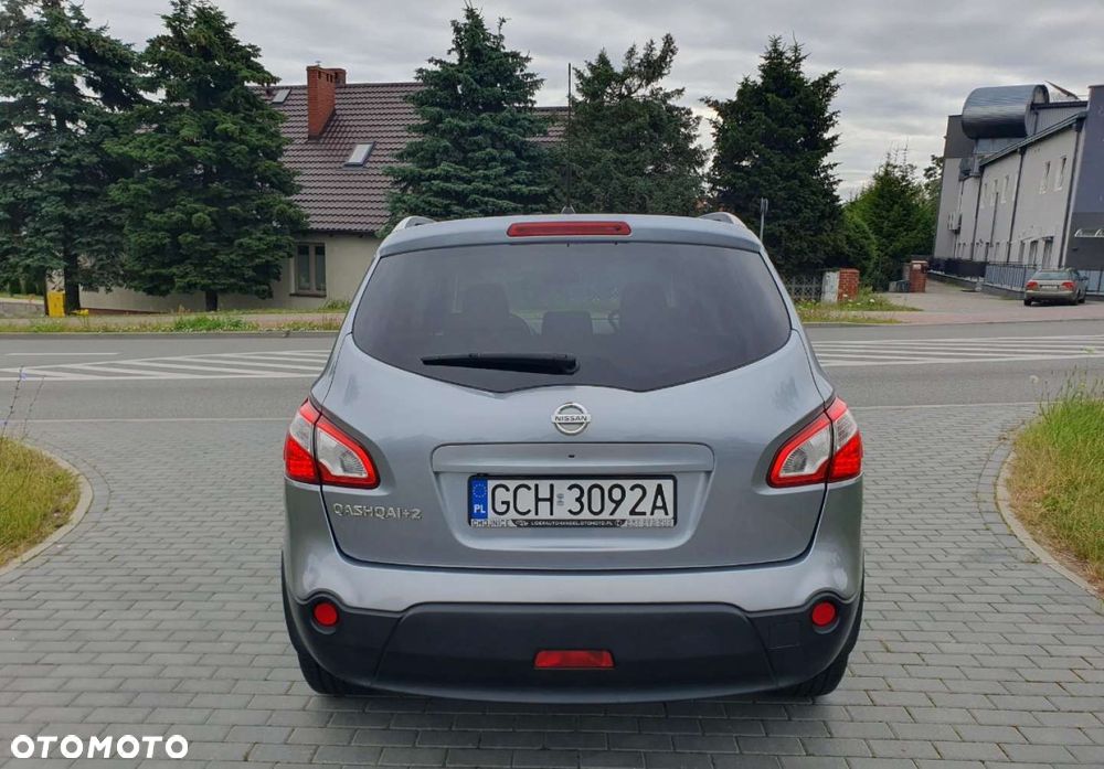 Nissan Qashqai+2 - 5