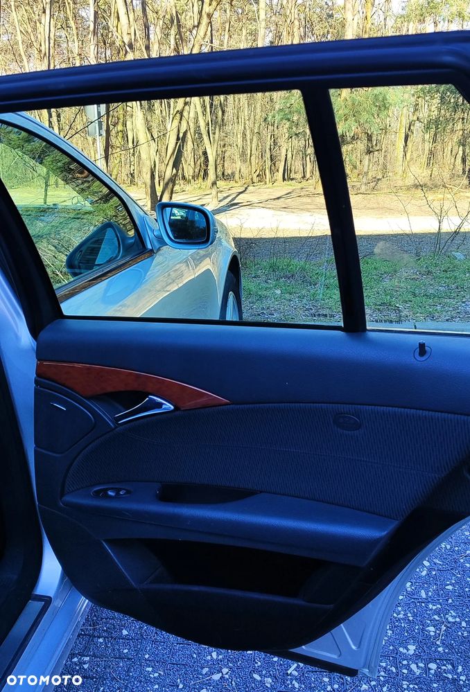 Mercedes-Benz Klasa E 200 Kompressor Automatik Classic - 28