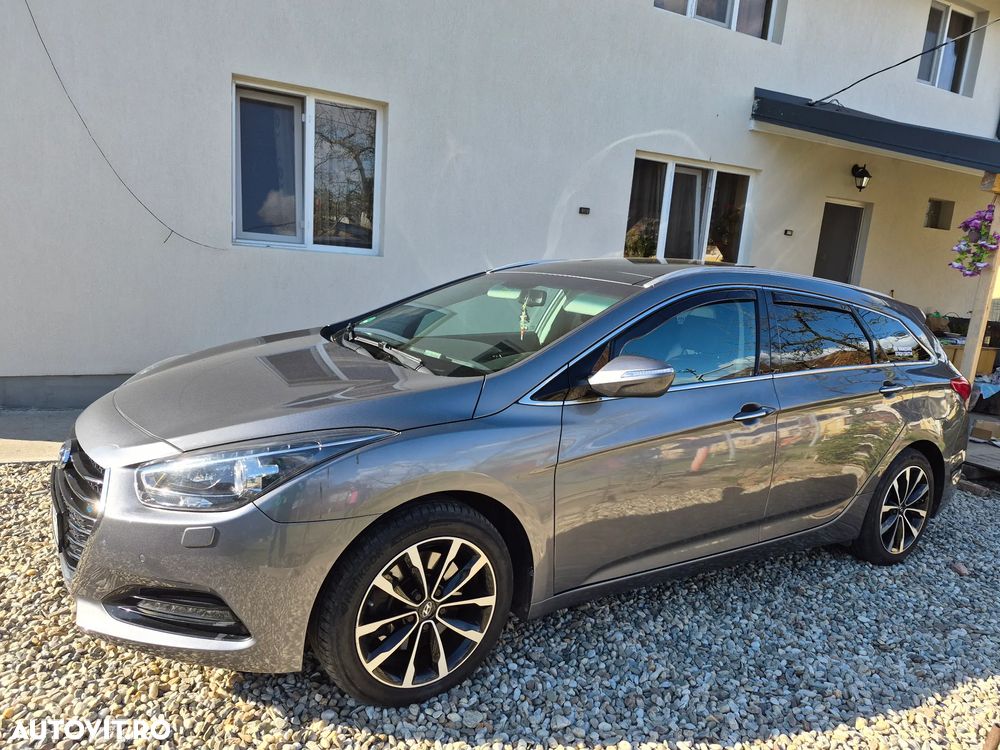Hyundai i40 Kombi 1.7 CRDi DCT Premium - 2