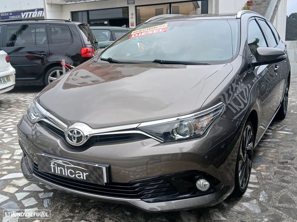 Toyota Auris Touring Sports 1.4 D-4D Exclusive+Navi - 4