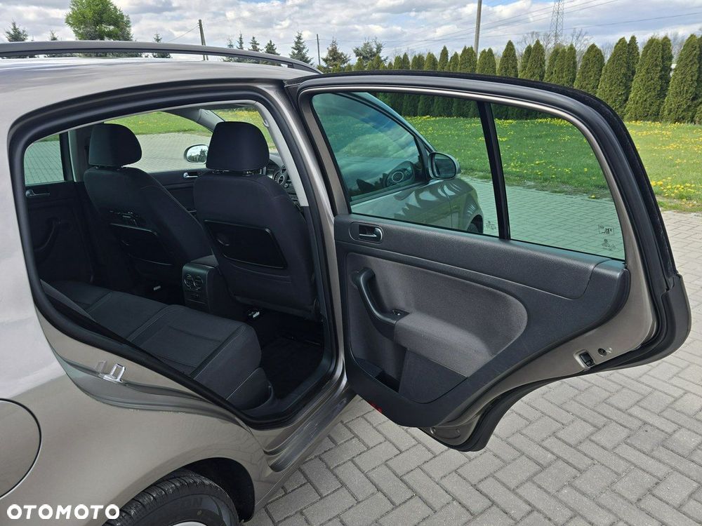 Volkswagen Golf Plus - 21