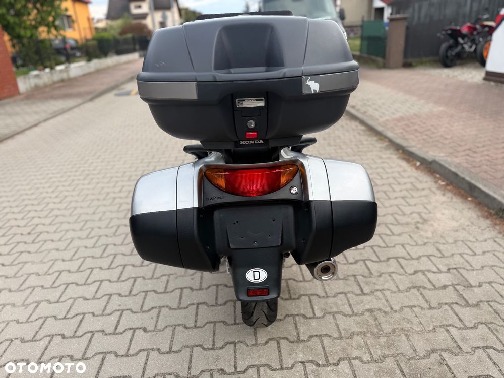 Honda Deauville - 12