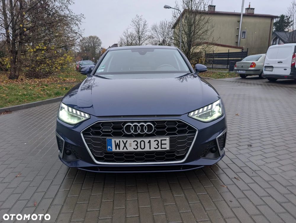 Audi A4 Limousine - 14