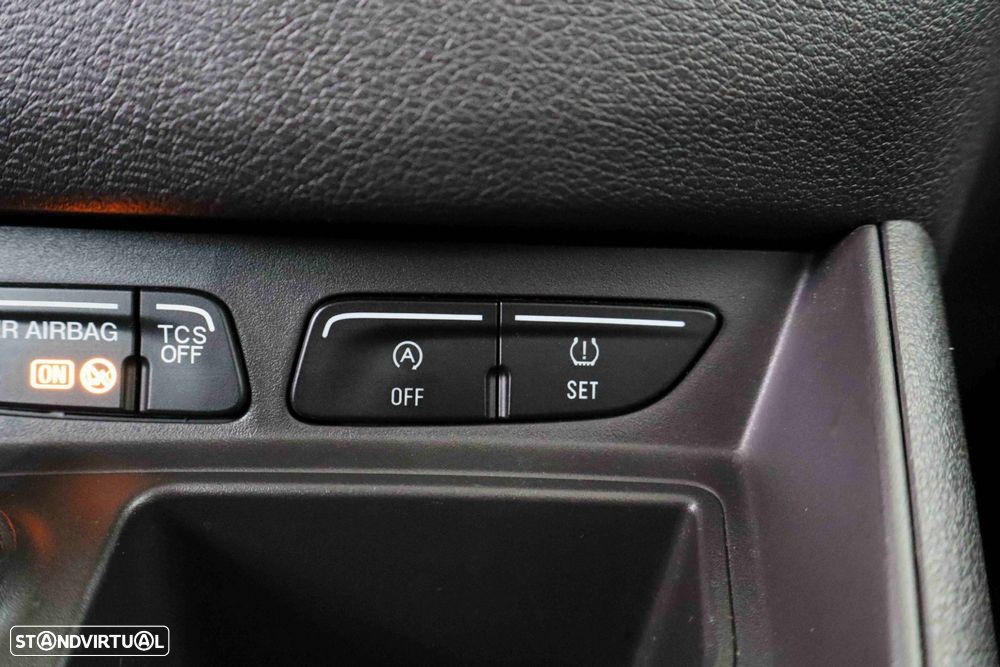 Ford Tourneo Courier 1.5 TDCi Ambiente - 25