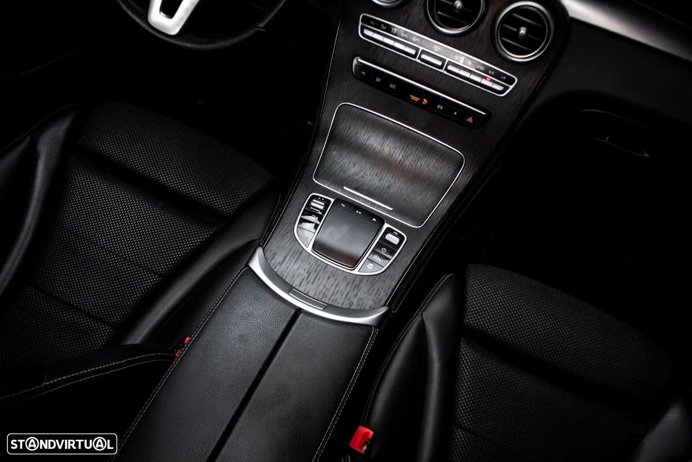 Mercedes-Benz GLC 300 e 4Matic - 32