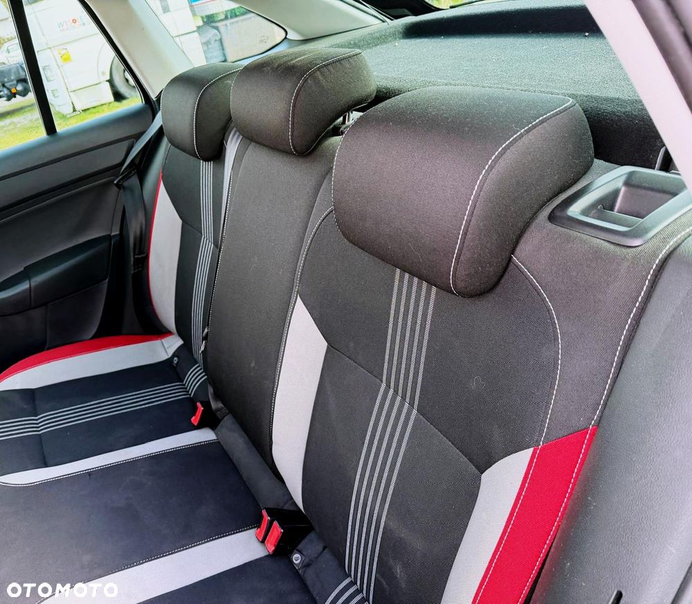 Skoda RAPID 1.6 TDI Monte Carlo - 3