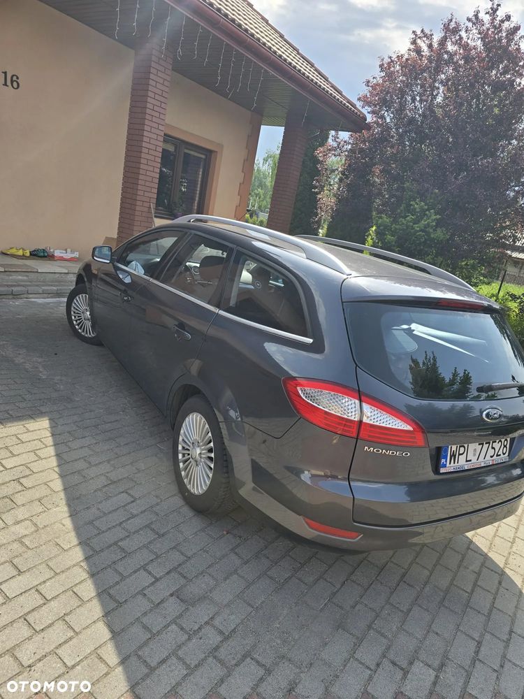 Ford Mondeo 2.0 Ambiente - 5