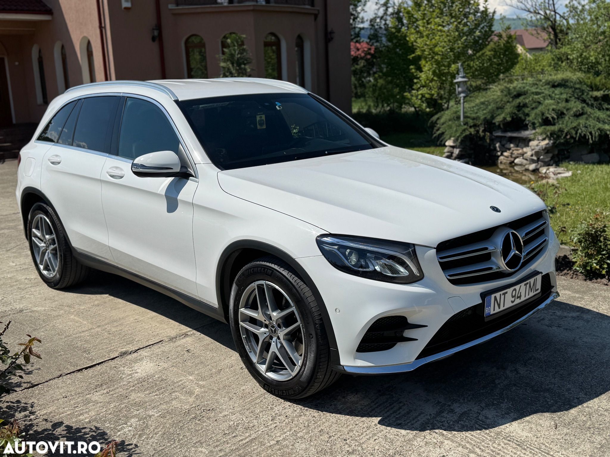Mercedes-Benz GLC 250 d 4Matic 9G-TRONIC AMG Line - 1