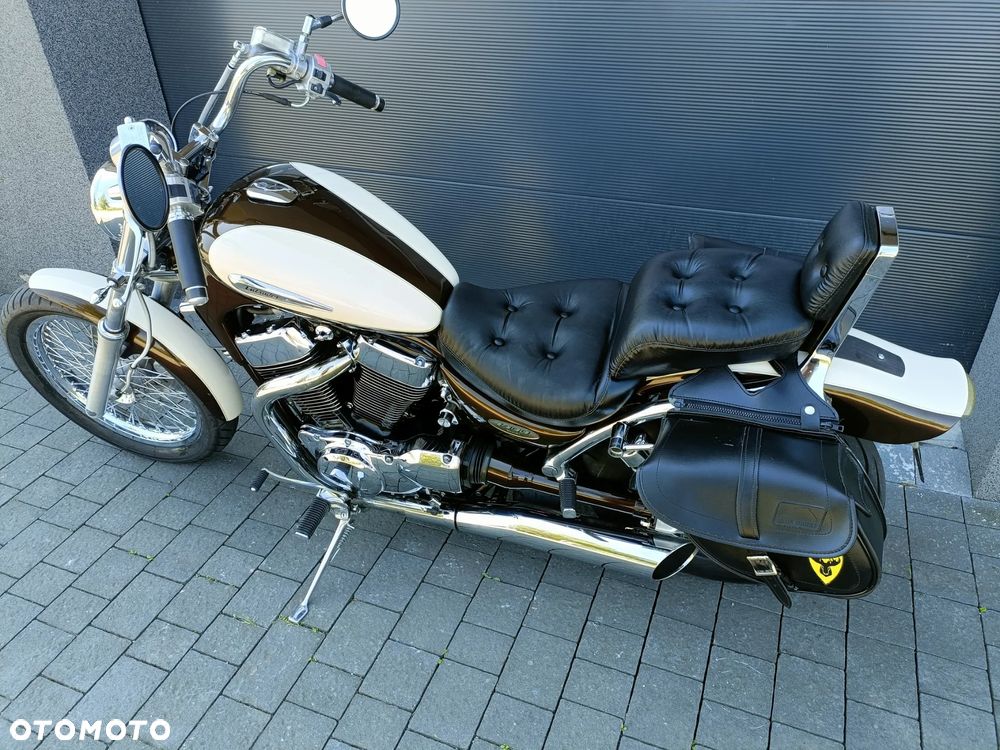 Suzuki Intruder - 14