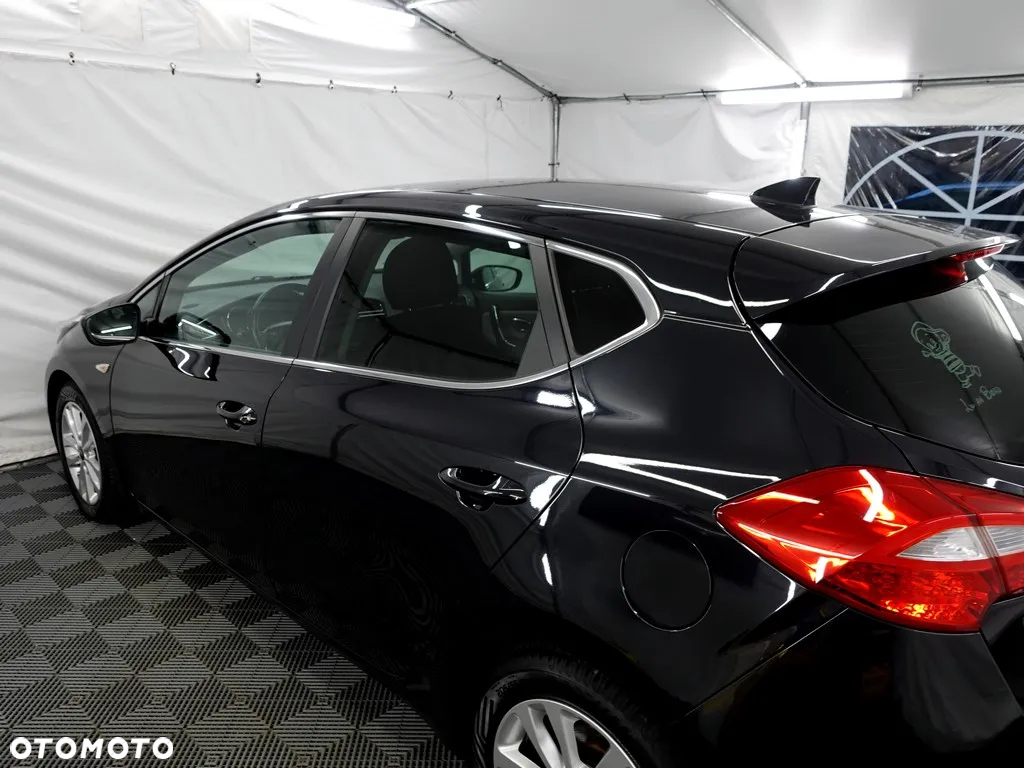 Kia Ceed Cee'd 1.6 GDI L Business Line - 28