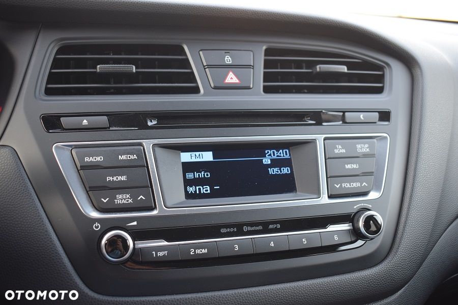 Hyundai i20 blue 1.2 Advantage+ - 15