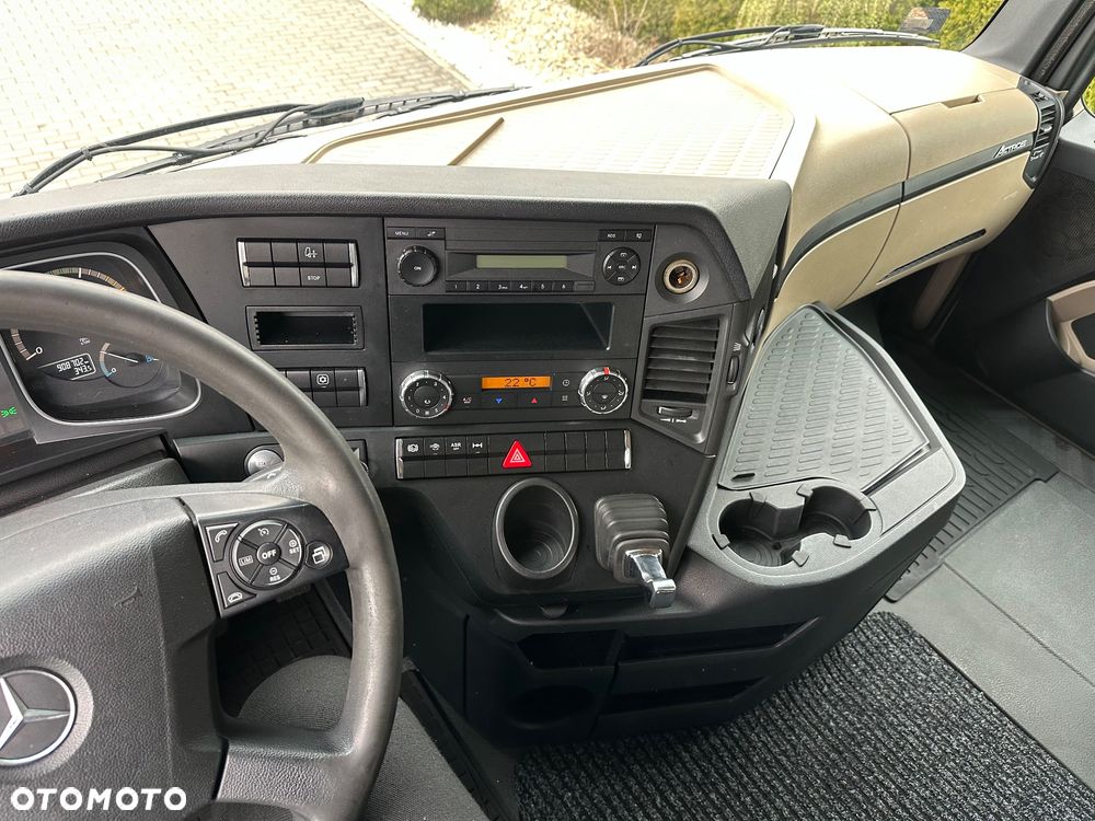 Mercedes-Benz 18 45 EURO 5 - 12