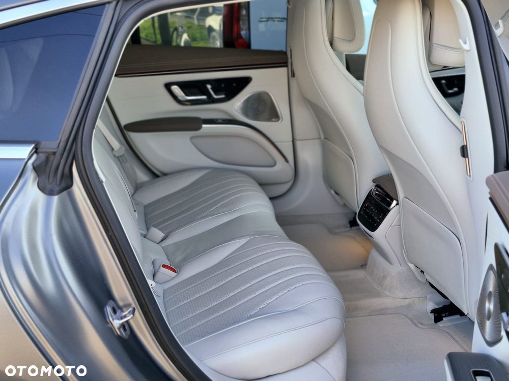 Mercedes-Benz EQS 580 107.8kWh 4-Matic AMG Line - 17