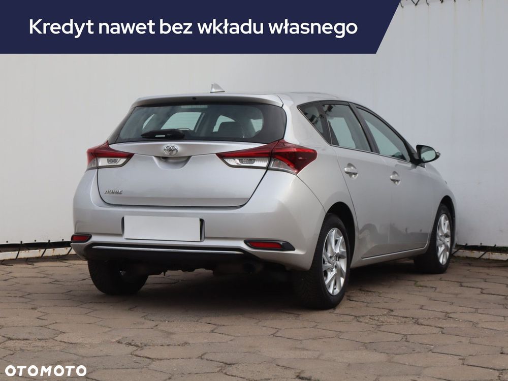 Toyota Auris - 7