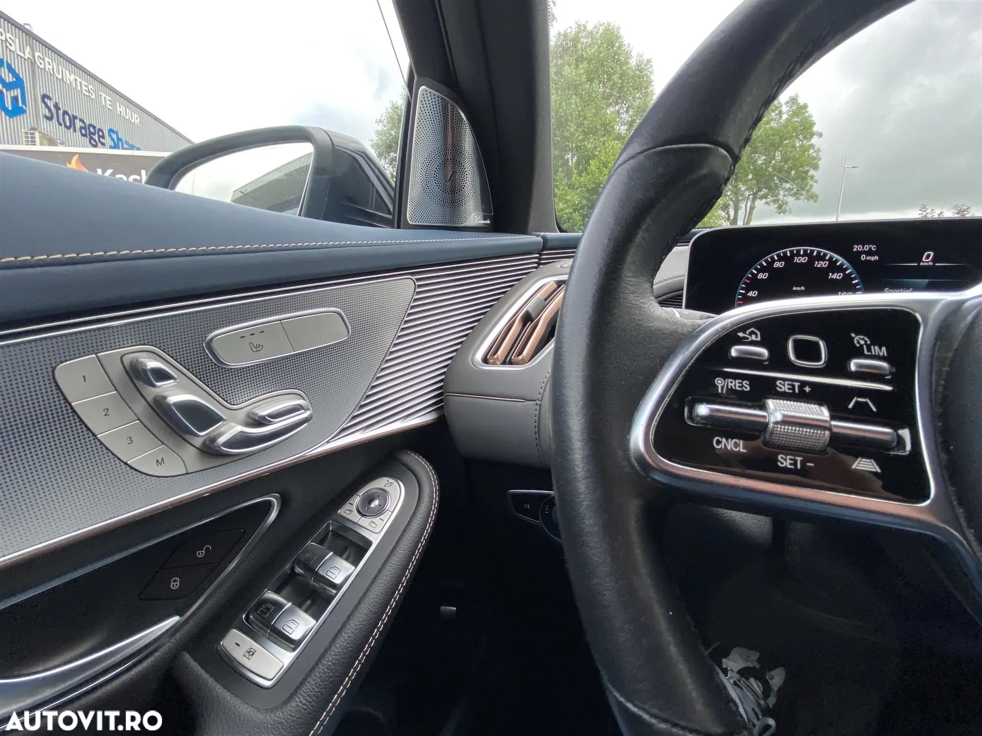 Mercedes-Benz EQC 400 4MATIC - 37