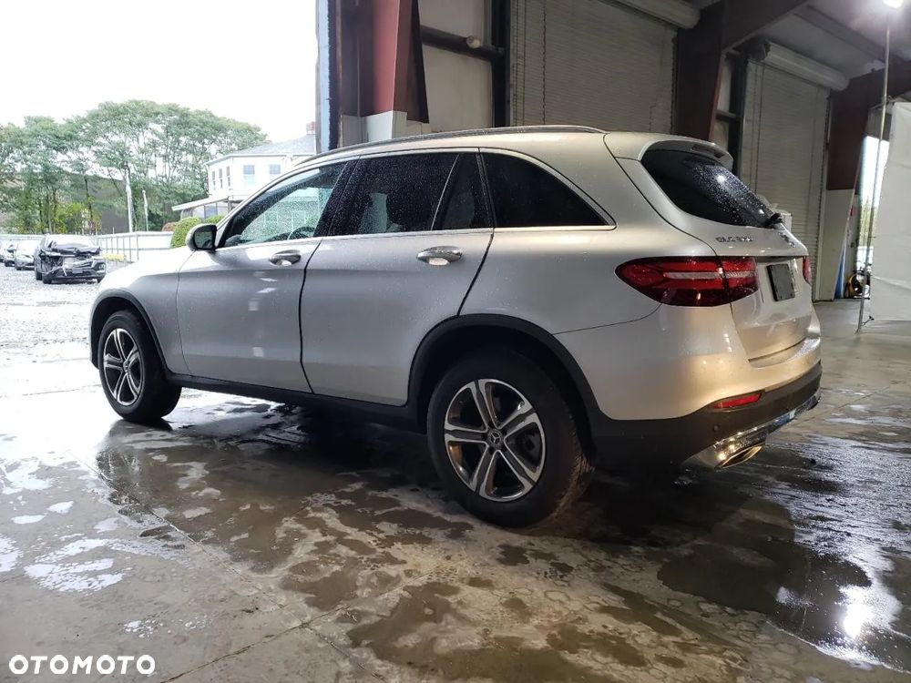 Mercedes-Benz GLC Coupe 300 4-Matic - 3