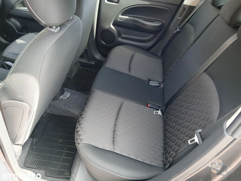 Mitsubishi Space Star 1.2 Invite CVT - 11