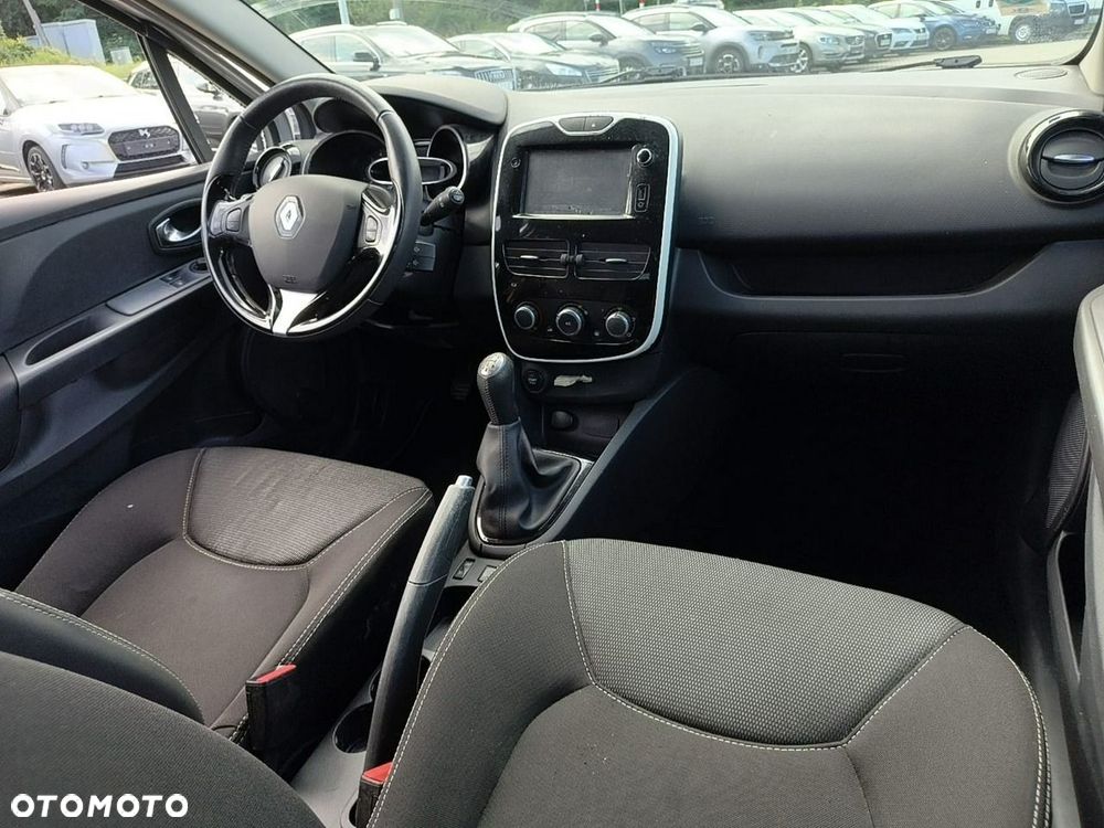 Renault Clio - 11