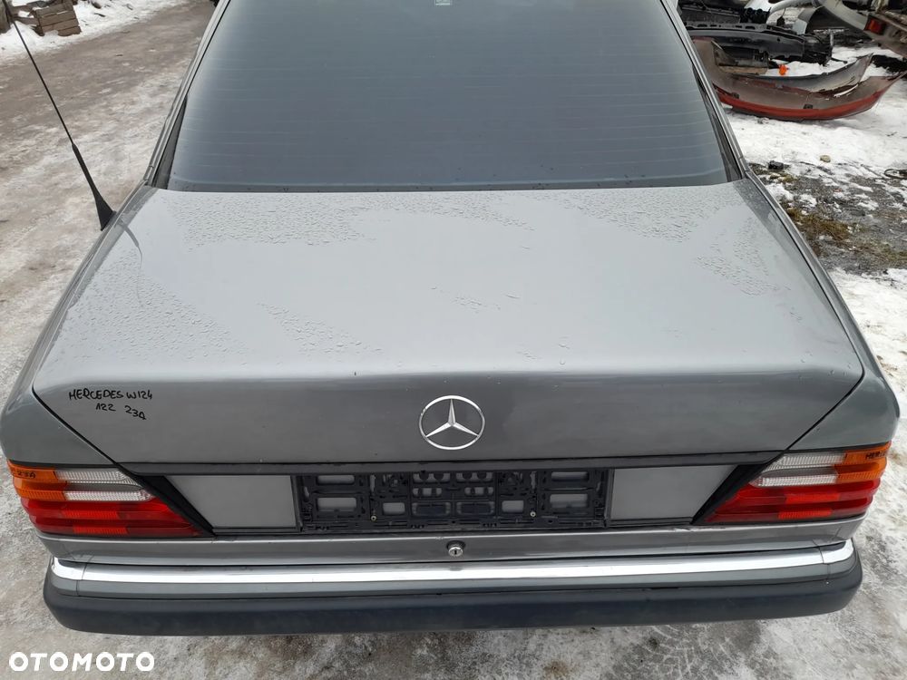 MERCEDES W124 KLAPA BAGAŻNIKA 122 - 3