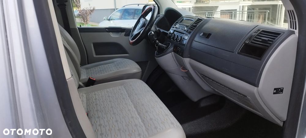 Volkswagen Transporter - 9