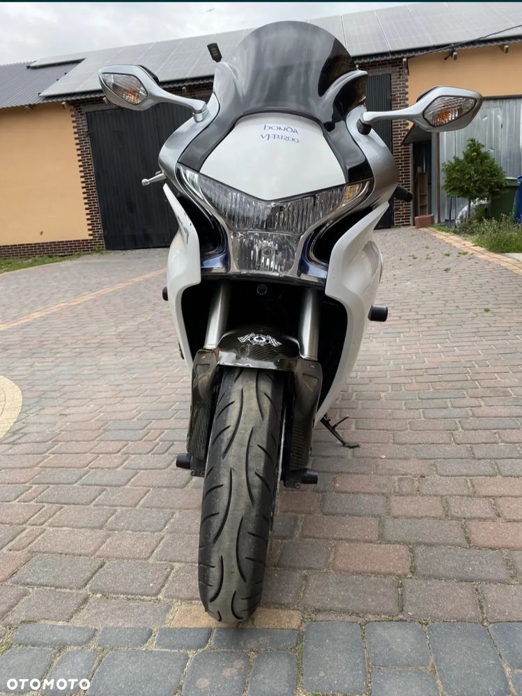 Honda VFR - 6