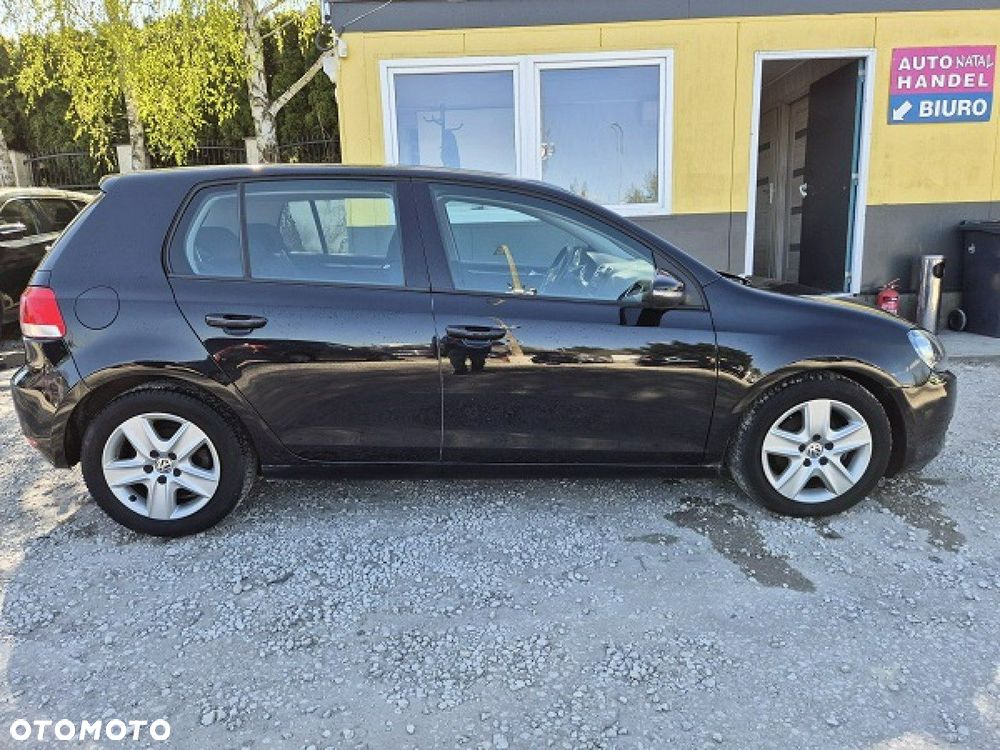 Volkswagen Golf - 10