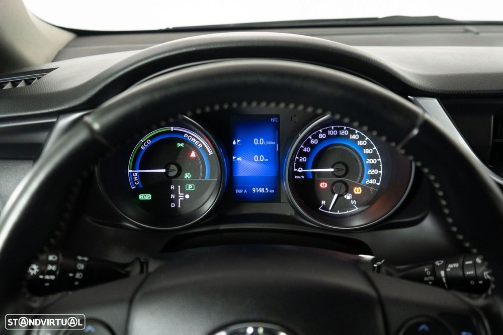 Toyota Auris Touring Sports 1.8 HSD Comfort +P.Sport+Navi - 25