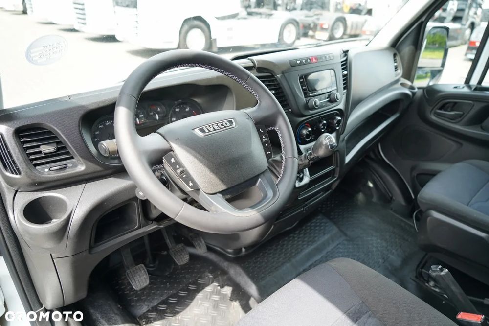 Iveco DAILY 35-140 / WYWROTKA / BRYGADÓWKA - 6 MIEJSC   / MANUAL /  SPROWADZONY - 27