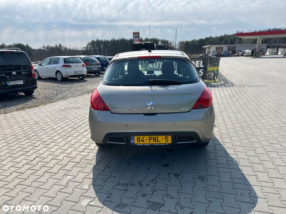 Peugeot 308 120 VTi Millesim 200 - 40