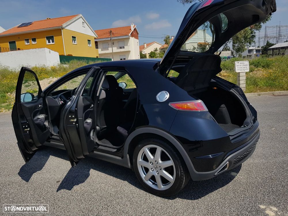Honda Civic 1.8 Sport - 54