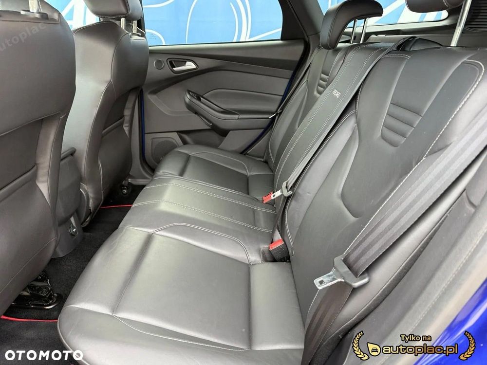 Ford Focus ST - 13
