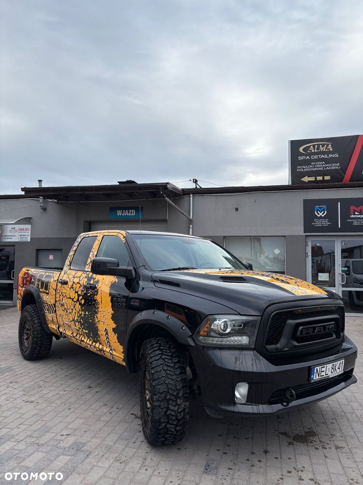 Dodge RAM 5.7 4x4 - 3