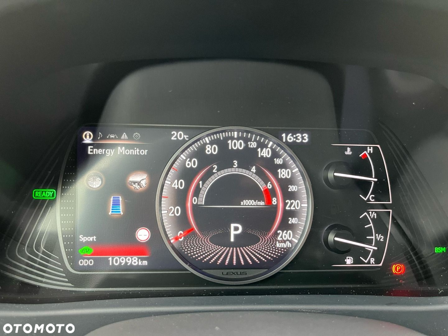 Lexus UX - 28